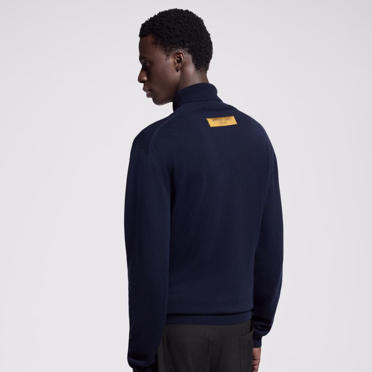 lvse lv embossed turtle neck - Image 3